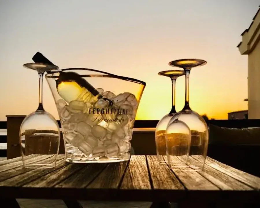 Aperitivo in terrazza